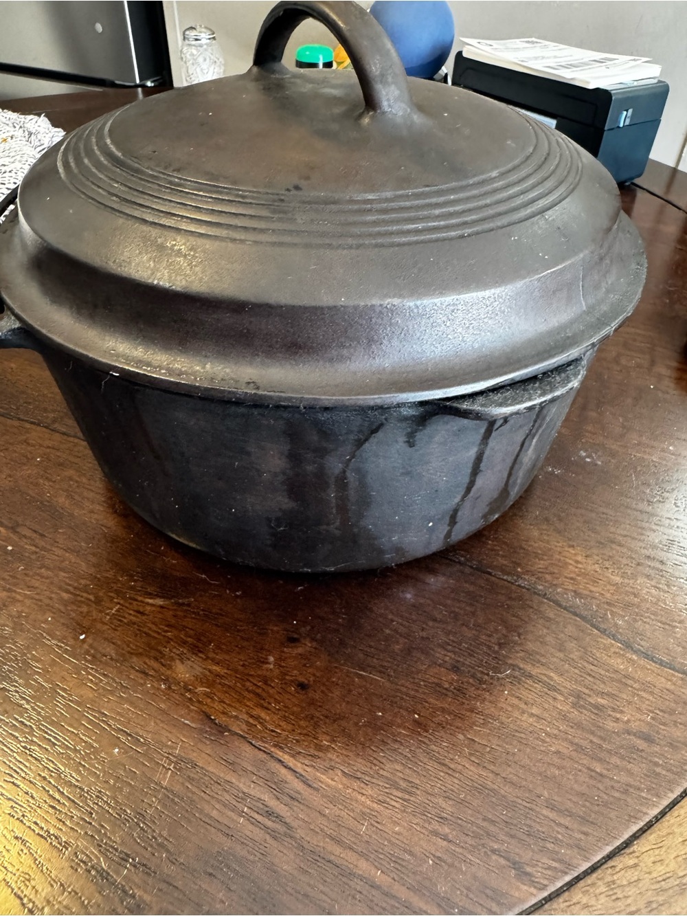 Wagner ware cast Iron Dutch Oven with Lid - Black - Picture 6 of 8